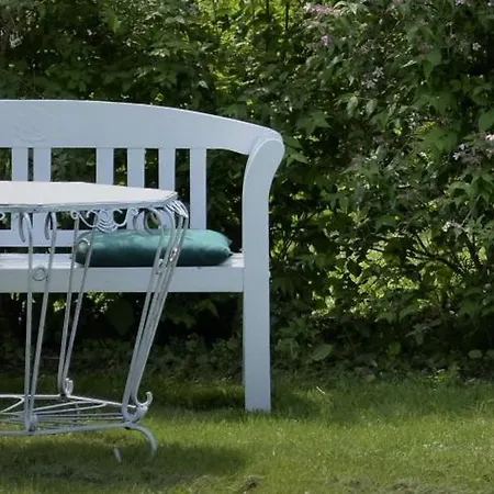 Store Ejlstrup Bed & Breakfast *