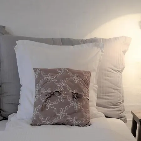 Store Ejlstrup Bed & Breakfast *