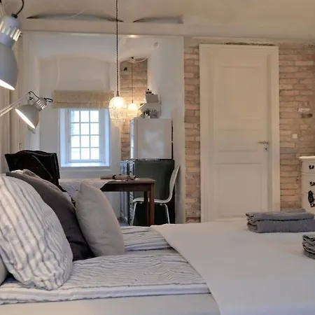 Store Ejlstrup Bed & Breakfast Odense