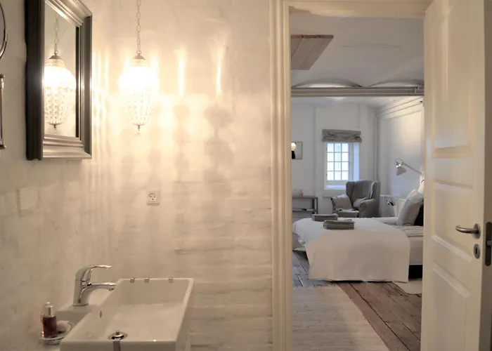 Bed & Breakfast Store Ejlstrup 3*